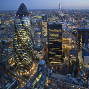 London Skyline mit Hochhäusern