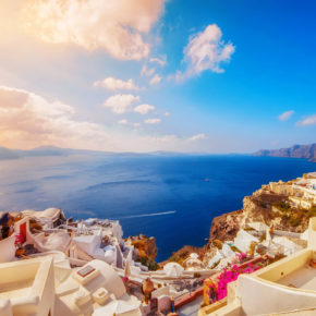 Trauminsel im Mittelmeer: 7 Tage Santorini mit gutem 3* Hotel, Frühstück, Flug & Transfer nur 432€