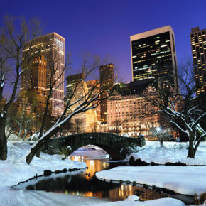 Winterzauber in New York: 7 Tage mit Hotel in Brooklyn & Direktflug ab nur 735€