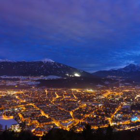 Innsbruck bei Nacht