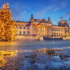 Berlin Reichstag Weihnachten