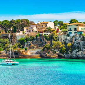 Die Insel ruft: 6 Tage Mallorca im 4* Adults Only Hotel mit Halbpension, Flug & Transfer ab 542€