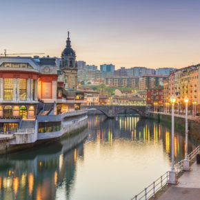 Spanien Bilbao Fluss