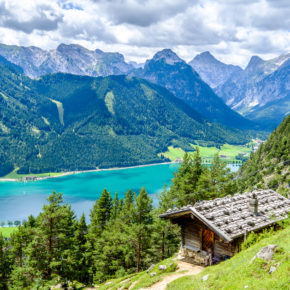 Kurztrip nach Tirol: 3 Tage am Achensee im guten 3* Hotel mit Halbpension ab 110€