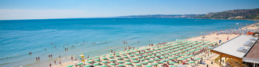 Bulgarien Sonnenstrand Schirme Panorama