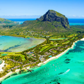 Mauritius Traumurlaub: 10 Tage im TOP 4* Hotel mit Halbpension, Flug & Transfer um 1843€