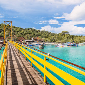 Nusa Lembongan Gelbe Brücke