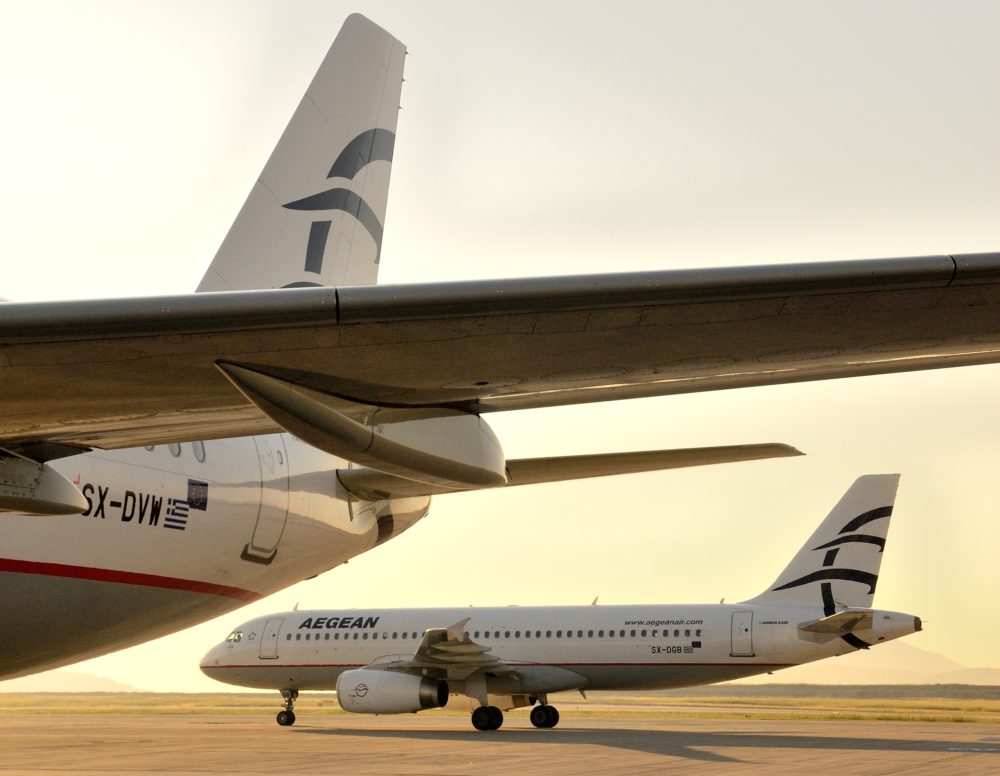 Aegean Airlines Flugzeuge Rollfeld