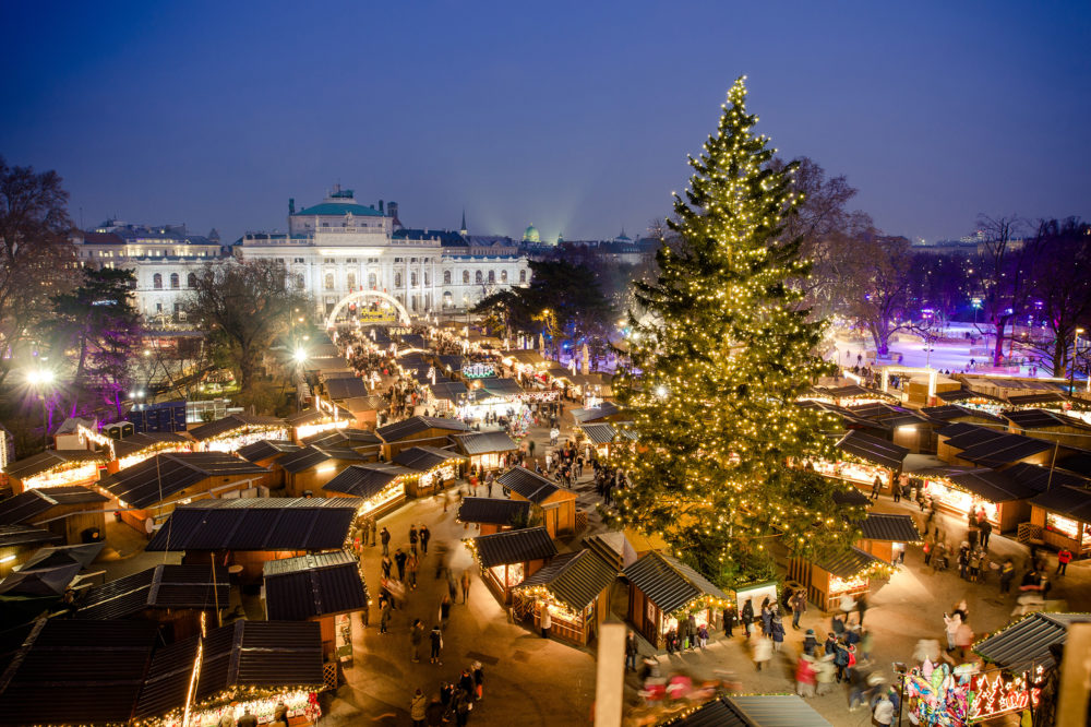 Österreich Wien Weihnachtsmarkt von oben