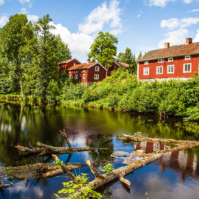 Schweden Vaestmanland Rotes Haus