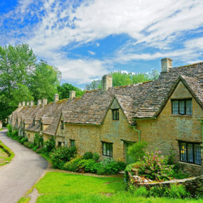 Kurztrip nach England: 4 Tage Bibury mit Travelodge Hotel & Flug ab nur 162€