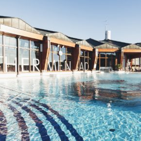 Therme Loipersdorf: 2 Tage Wellness im TOP 4* Hotel inkl. Frühstück & Eintritt um 154€