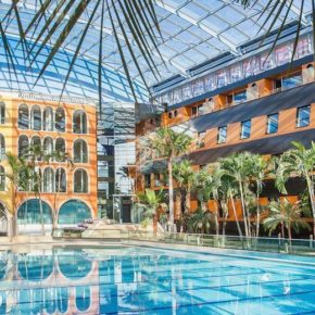 Erholung & Abenteuer in der Therme Erding: 2 Tage im TOP 4* Hotel DIREKT in der Therme inkl. täglichem Eintritt, Frühstück & Extras für 174€