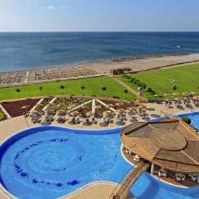 Griechenland: 8 Tage Rhodos im TOP 5* Hotel inkl. Halbpension, Flug & Transfer für 780€