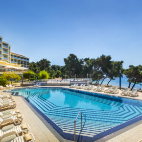 Wohlfühl-Urlaub: 4 Tage Kroatien übers Wochenende im TOP 4* Hotel mit Vollpension um 134€