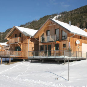 Holzchalet in Hohentauern mit Garten