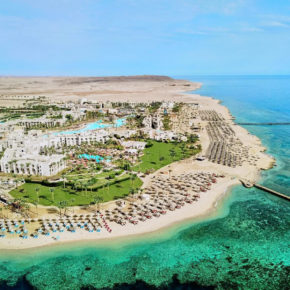 Last Minute Luxus in Ägypten: 7 Tage im ausgezeichneten 5* Hotel mit All Inclusive, Flug, Transfer & Zug nur 495€