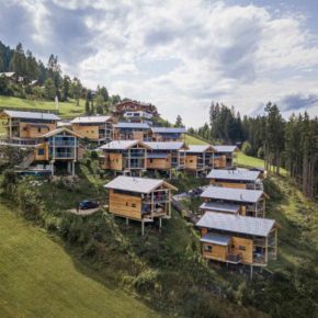 Auszeit in den Bergen: 5 Tage übers Wochenende im luxuriösen Chalet mit Sauna & Whirlwanne nur 257€ p.P.