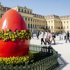 Kurztrip zu Ostern: 2 Tage in Wien im 4* Hotel mit Frühstück & Extras für den Ostermarkt Schloss Schönbrunn 69€