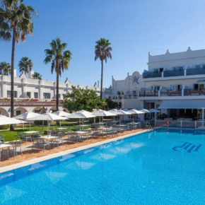 Ab an die Costa de la Luz: 7 Tage Südspanien inkl. 4* Hotel, Frühstück, Flug & Transfer um 396€